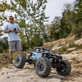 AXIAL 1/18 UTB18 Capra 4WS 4WD Trail Buggy RTR incl.Akku und Ladegerät Blue / AXI-1750T1