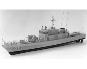 DUMAS BOATS USS Crocket Kanonenboot - Asheville-Klasse /...