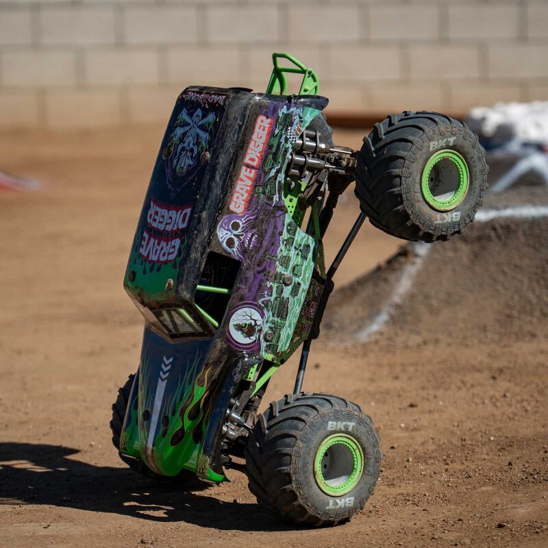 LOSI 1/8 LMT 2.0 4X4 Solid Axle Brushless Monster Truck RTR / LOS04028