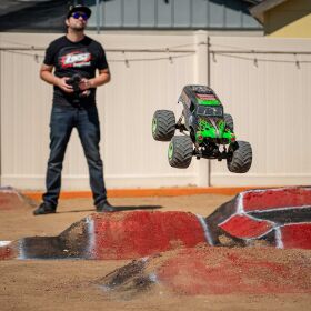 LOSI 1/8 LMT 2.0 4X4 Solid Axle Brushless Monster Truck RTR / LOS04028
