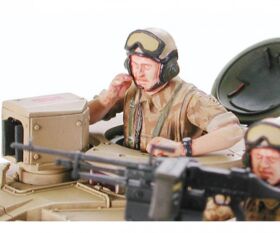 TAMIYA 1:35 Brit. KPz Challenger 2 Wüste (2) / 300035274