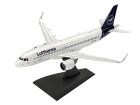 Revell Modellbausatz mit Basiszubehör Model Set Airbus A320neo Lufthansa "New Livery" / 63942