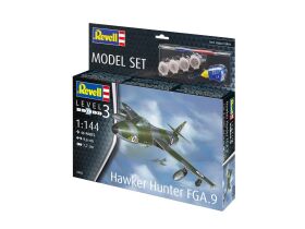 Revell Modellbausatz mit Basiszubehör Model Set Hawker Hunter FGA.9 / 63833