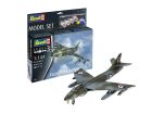 Revell Modellbausatz mit Basiszubehör Model Set Hawker Hunter FGA.9 / 63833