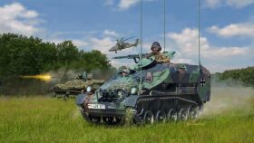Revell Modellbausatz mit Basiszubehör Model Set Wiesel 2 LeFlaSys BF/UF / 63336