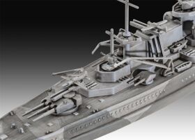 Revell Modellbausatz mit Basiszubehör Model Set Battleship Gneisenau / 65181