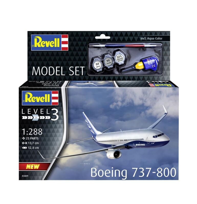Revell Modellbausatz mit Basiszubehör Model Set Boeing 737-800 / 63809