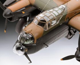 Revell Modellbausatz mit Basiszubehör Model Set Lancaster B.III "DAMBUSTERS" / 64295