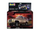 Revell Modellbausatz mit Basiszubehör Model Set "Stranger Things" Chevrolet K5 Blazer / 67724