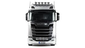 AMEWI / Scania 770 S Zugmaschine 6x6 1:14 RTR silber / 22714