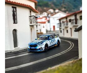 Scalextric 1:32 BMW 330e NGTC J. Hill 2023 HD / 560004526
