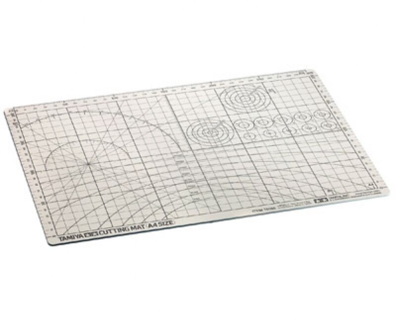 TAMIYA Schneidunterlage DIN-A4 grau / 300074056