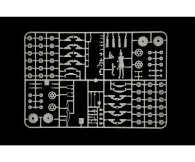 ITALERI 1:35 M14/41 with Italian Infantry / 510006543