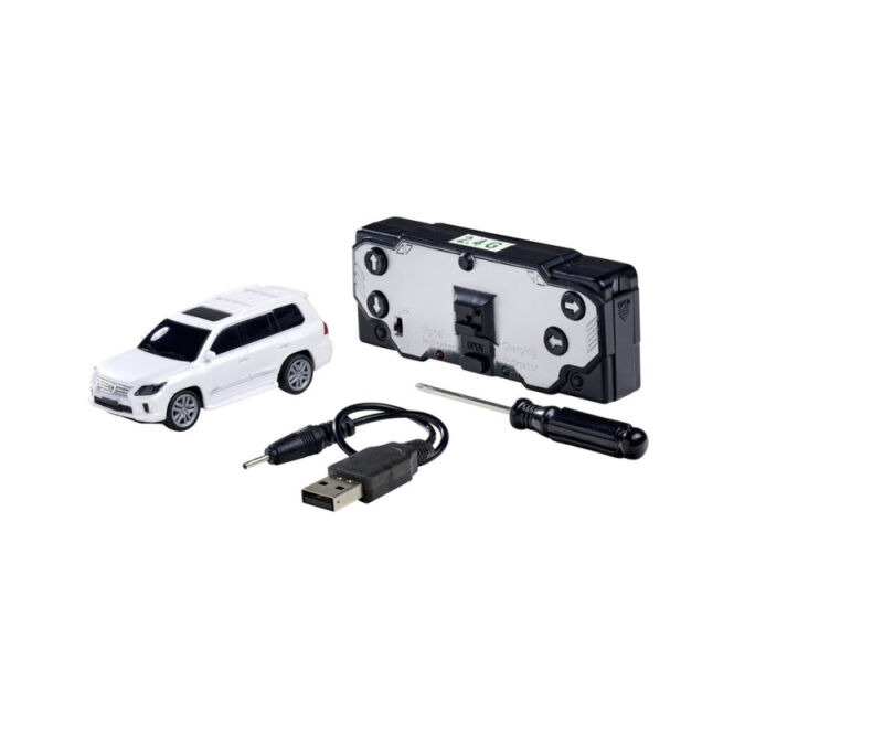 Carson 1:60 Nano Racer Lexus LX570 weiß / 500404337