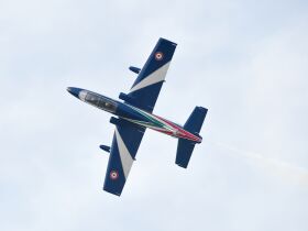 Phoenix AERMACCHI MB-339 blau 180N ARF - 270 cm / 106.3";Turbinen Jet GFK / CFK / Frecce Tricolori"