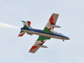 Phoenix AERMACCHI MB-339 blau 180N ARF - 270 cm / Turbinen Jet GFK / CFK / Frecce Tricolori"