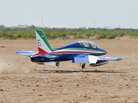 Phoenix AERMACCHI MB-339 blau 180N ARF - 270 cm / Turbinen Jet GFK / CFK / Frecce Tricolori"