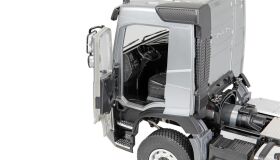 AMEWI Volvo FMX E013 Zugmaschine 6x4 1:14 RTR silber / 22753