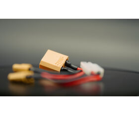 Carson Easy Charger NiMH/LiPo 4A  RC Ladegerät, Schnellladegerät mit Delta Peak, 0,5A4A Ladestrom, 50W, XT60 auf Tamiya & XT90, AC 100240V, schwarz / 500606104