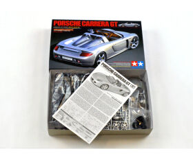 1:24 Porsche Carrera GT Silber / 300024275