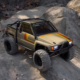 Axial SCX10 III 1987 Toyota SR5 1:10 4X4 Brushed Rock...