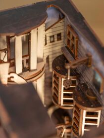 Revell Tiny Adventures - Harry Potter "Diagon Alley" Book Nook Miniaturwelt aus Holz zum Zusammenbauen / 530