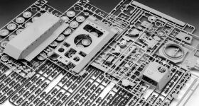 Revell Geschenkset Panther Ausf. D Modellbausatz mit Basiszubehör / 3273