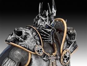 Revell Geschenkset World of Warcraft "The Lich King" 1:16 Modellbausatz mit Basiszubehör / 3515