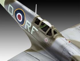 Revell Supermarine Spitfire Mk.Vb Modellbausatz / 3897
