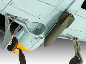 Revell Focke Wulf Fw190 F-8 Modellbausatz / 3898
