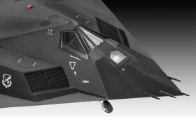Revell Lockheed Martin F-117A Nighthawk Stealth Fighter Modellbausatz 1:72 / 3899