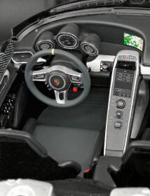 Revell Porsche 918 Spyder Modellbausatz / 7026