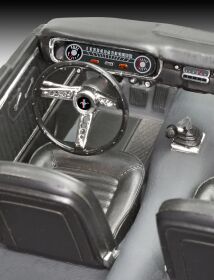 Revell 1965 Ford Mustang 2+2 Fastback Modellbausatz / 7065