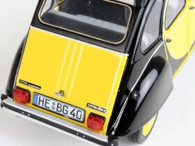 Revell Citroen 2CV „Charleston“ 1:24 Modellbausatz / 7095