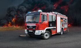 Revell MAN TGM Schlingmann HLF 20 VARUS 4x4 Modellbausatz 1:24 / 7452