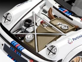 Revell Porsche 934 RSR "Martini" Modellbausatz / 7685