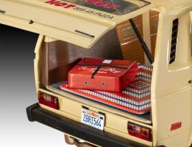 Revell „Stranger Things“ Argyle’s VWT3 Surfer Boy Pizza V Modellbausatz / 7725