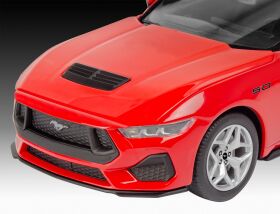 Revell 2024 Ford Mustang GT (2 in 1) (Click System) Bausatz zum Zusammenstecken mehrfarbig / 7743