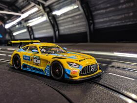 Carrera Digital 132 Mercedes-AMG GT3 Evo "Mercedes-AMG Team HRT, No.4" Autorennbahn Fahrzeug / 20032014