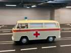 Carrera Digital 132 VW BUS T2b Ambulance, Red Cross Autorennbahn Fahrzeug / 20032033