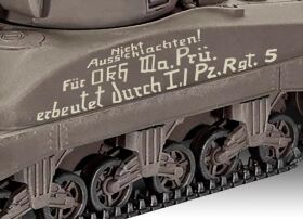 Revell Model Set Sherman M4A1 Modellbausatz mit Basiszubehör / 63290