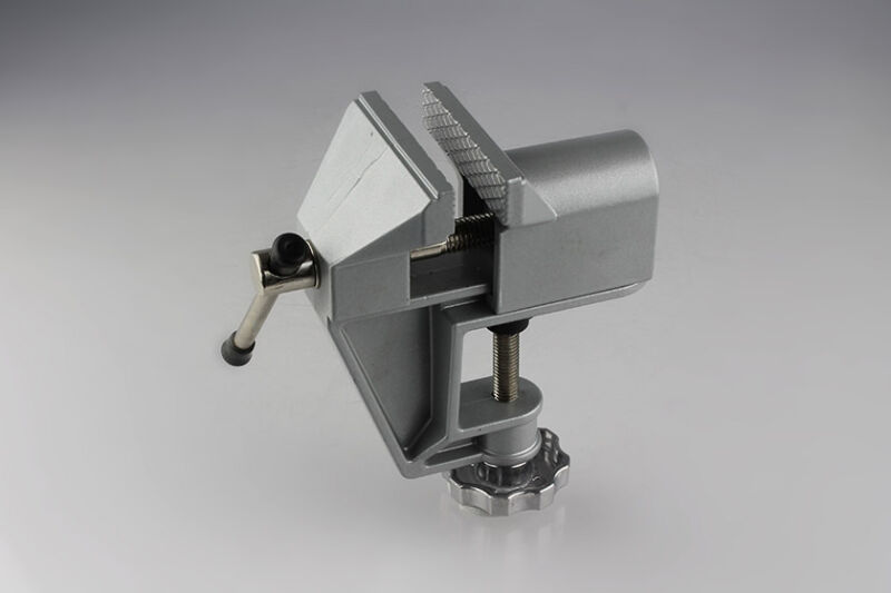 CORE RC Schraubstock / CR248