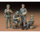 1:35 Fig.-Set Dt.Soldaten i.Ruhe(4) / 300035129