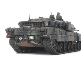 1:48 KPz Leopard 2 A7V / 300032607