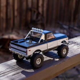 Axial SCX24 Chevrolet C10 1:24 4X4 Rock Crawler RTR, schwarz / AXI-3408T1