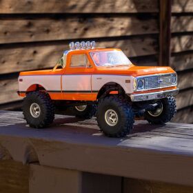 Axial SCX24 Chevrolet C10 1:24 4X4 Rock Crawler RTR, orange / AXI-3408T2