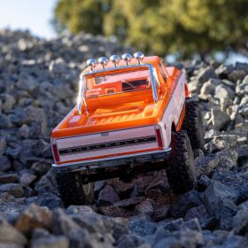 Axial SCX24 Chevrolet C10 1:24 4X4 Rock Crawler RTR, orange / AXI-3408T2