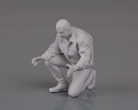 Krick Figur Matrose kniehend 3 D Resin 1